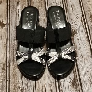 Tuscany by Easy Street Wedge Slides Size 7 1/2